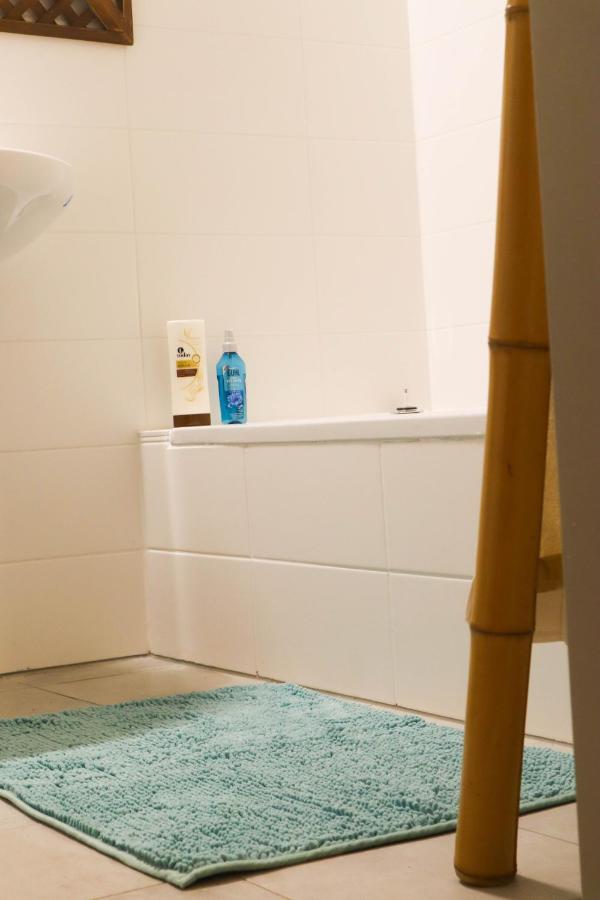 Cozy & Charming City Apartment Wenen Buitenkant foto